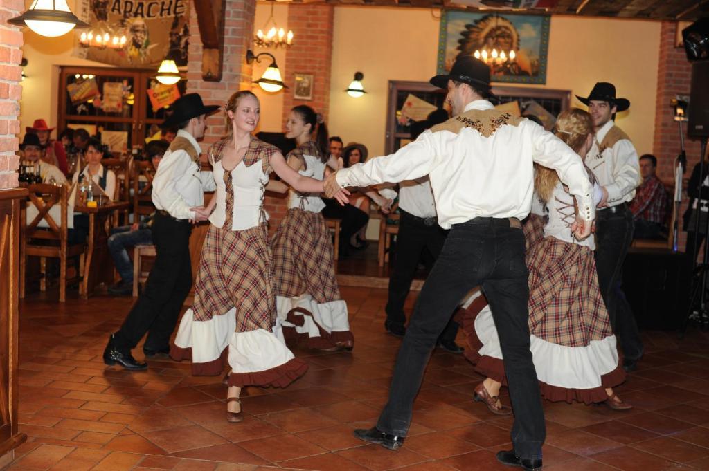 מלון Country Saloon Bela מראה חיצוני תמונה